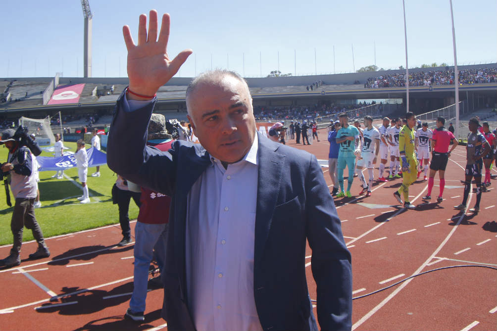 Guillermo Vazquez director tecnico de Atletico San Luis, durante el juego de la jornada 5