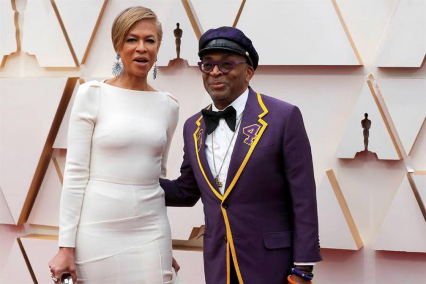 Spike Lee y su mujer en los premios Oscar número 92