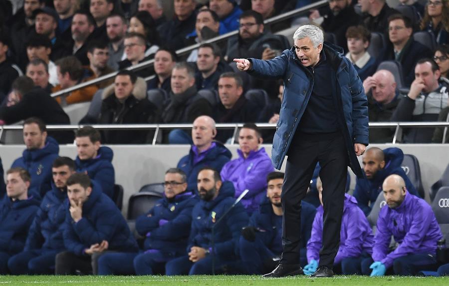 José Mourinho durante un partido con Tottenham