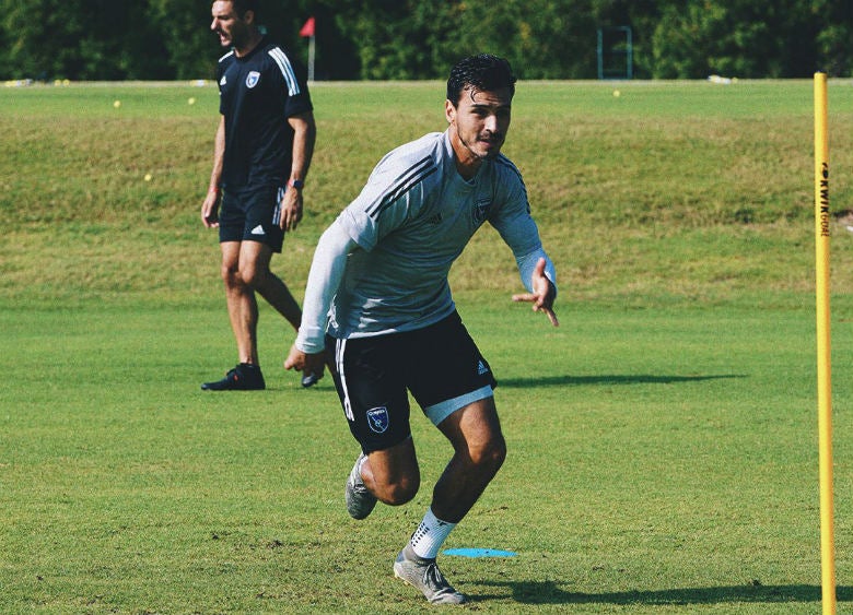 Oswaldo Alanís durante un entrenamiento con San Jose