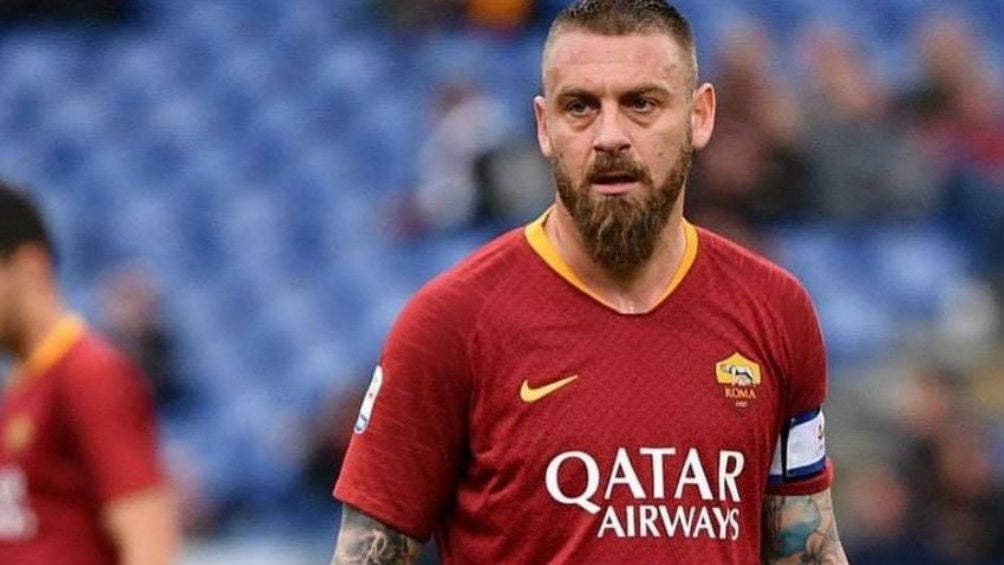 Daniele De Rossi durante un partido con la Roma