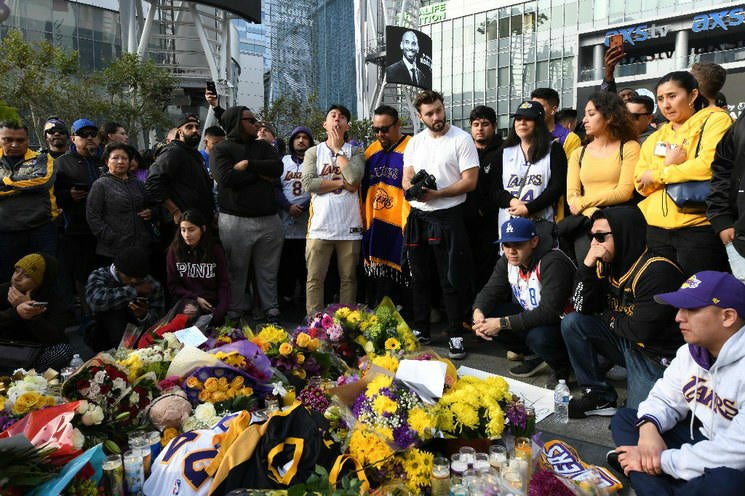 Fans despiden a Kobe Bryant