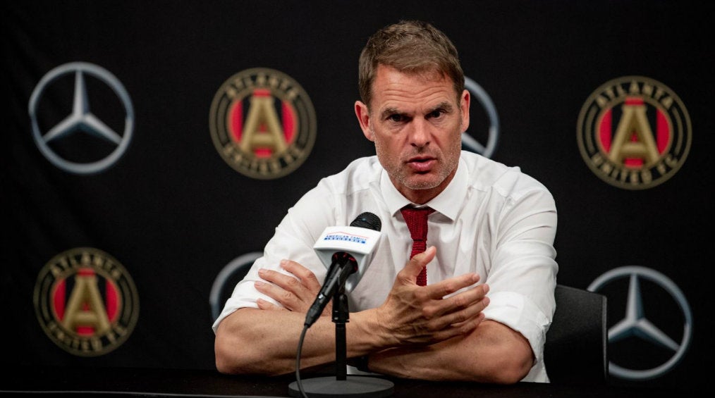 Frank de Boer en conferencia de prensa con Atlanta 