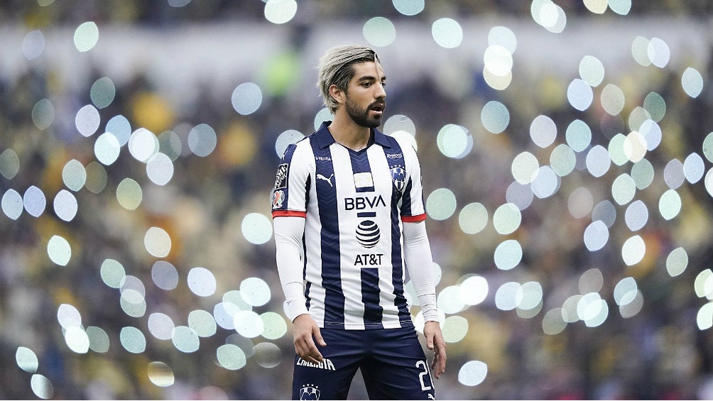 Rodolfo Pizarro se lamenta en juego con Rayados