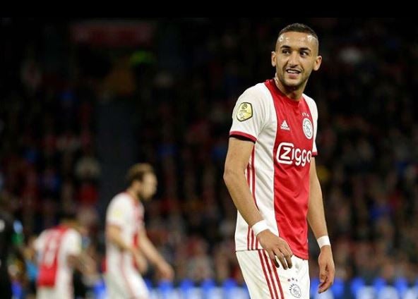 Ziyech, durante un juego del Ajax