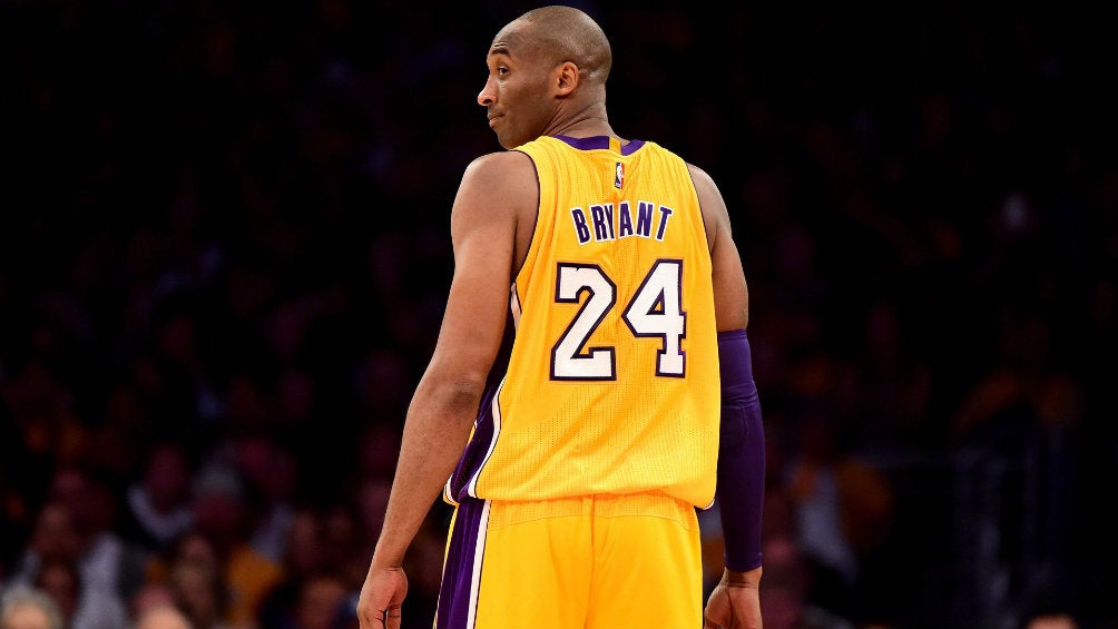 Kobe Bryant en partido con los Lakers