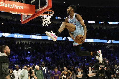 Derrick Jones Jr. ganó el concurso de clavadas