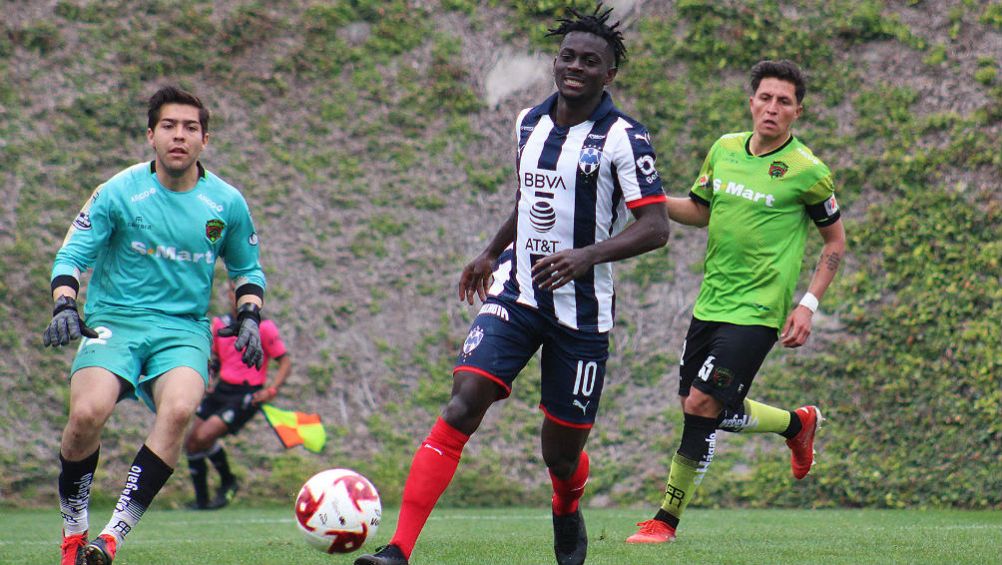 Ake Loba en acción con Monterrey Sub 20