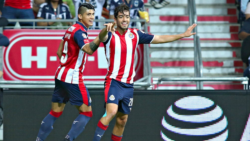 Alan Pulido y Rodolfo Pizarro en su paso con Chivas