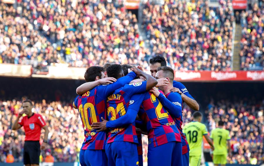 Jugadores del Barcelona celebrando un gol