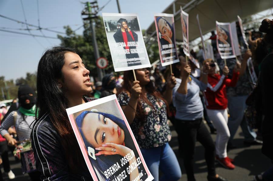 Manifestantes en la marcha