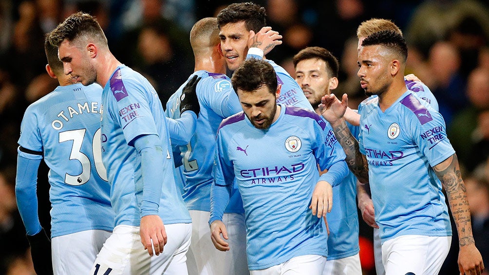 Jugadores del Manchester City celebran un gol ante los Hammers