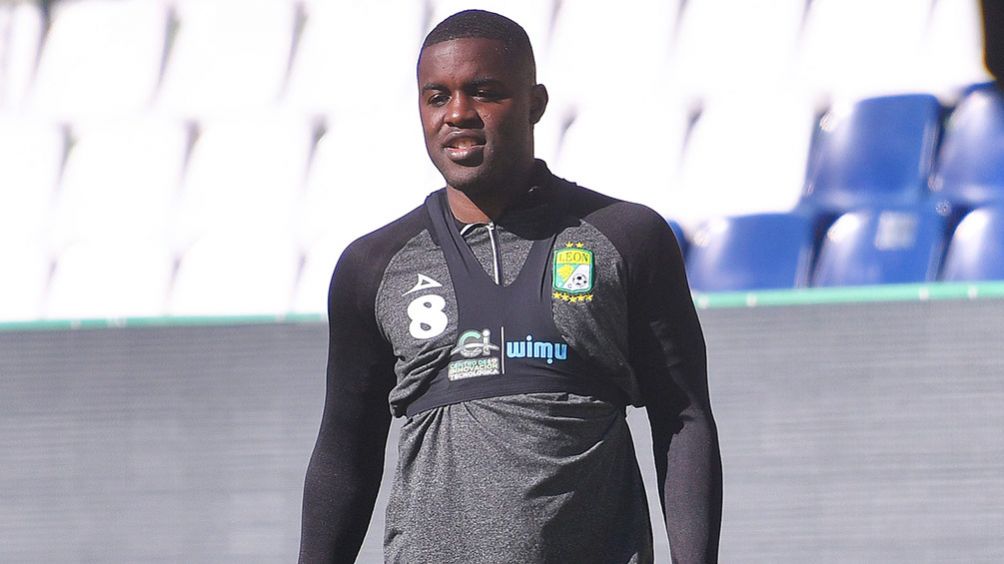 Joel Campbell, en un entrenamiento con La Fiera