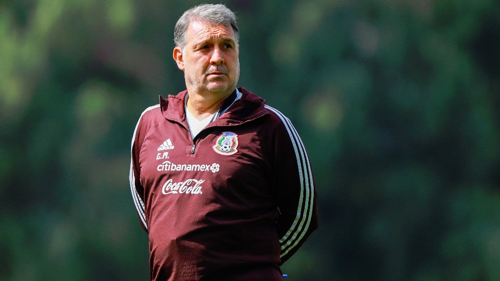 Tata Martino en entrenamiento con el TRI