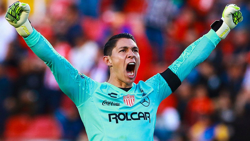 Hugo González celebra una anotación de Necaxa 