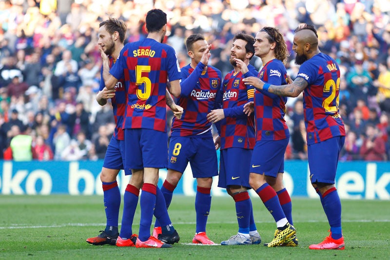 Jugadores del Barcelona festejan un gol ante Eibar