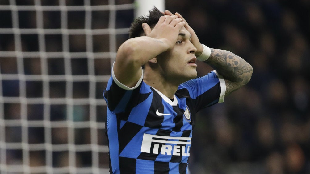 Lautaro Martínez durante un partido con Inter