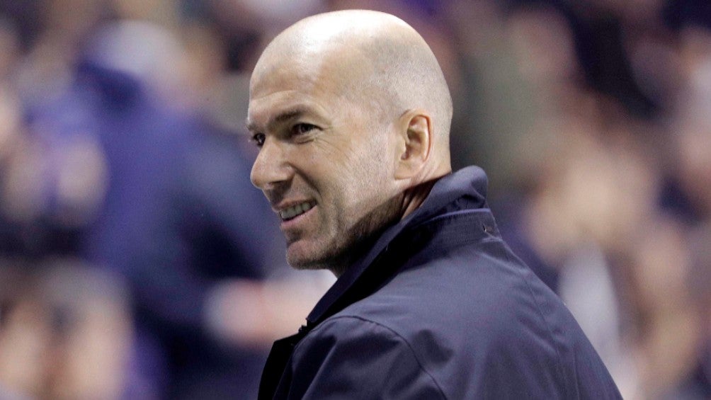 Zidane en partido con Real Madrid