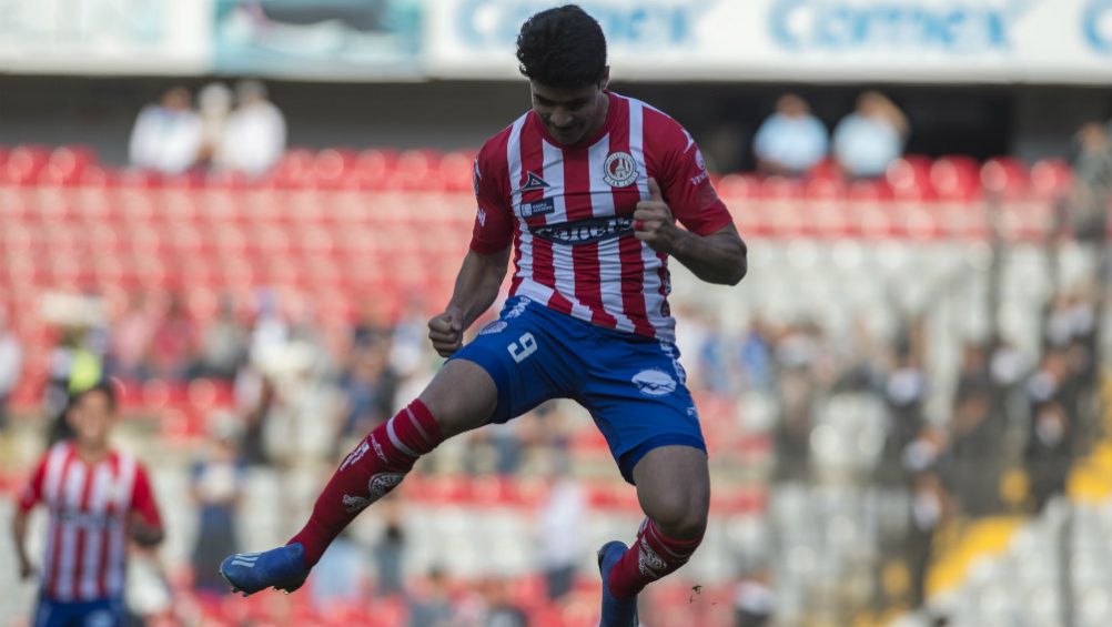 Nicolás Ibáñez celebrando su anotación ante Querétaro