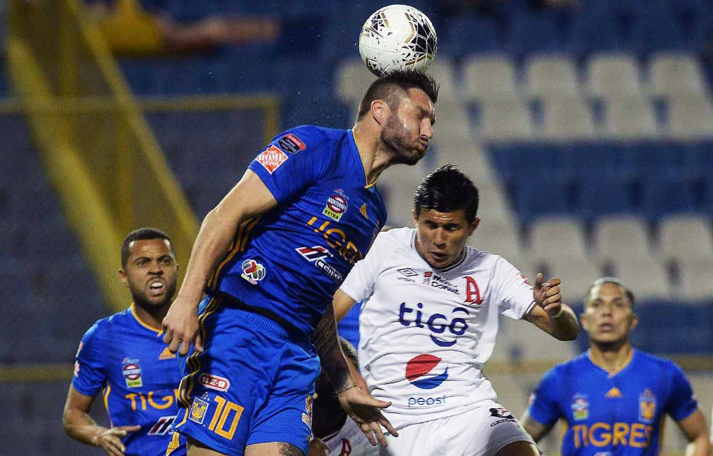 Alianza vs Tigres en El Salvador