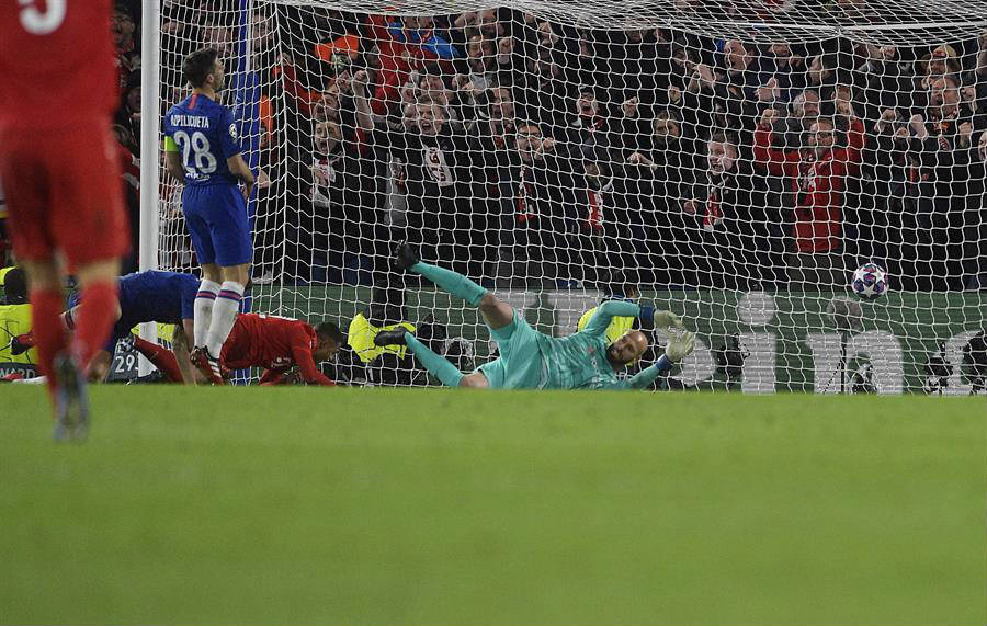 El primer gol de Serge Gnabry al Chelsea