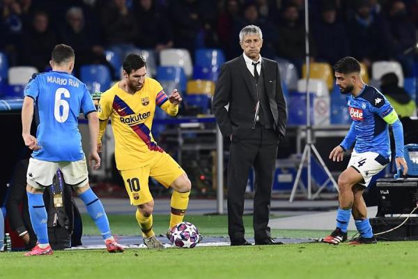 Setién observa a Messi en San Paolo