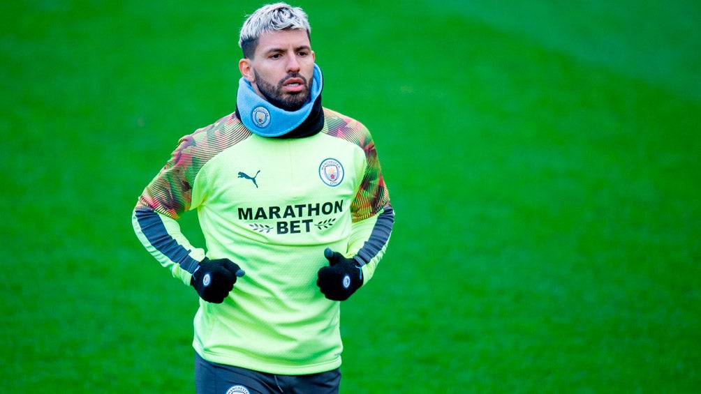 Kun durante un entrenamiento con el Manchester City