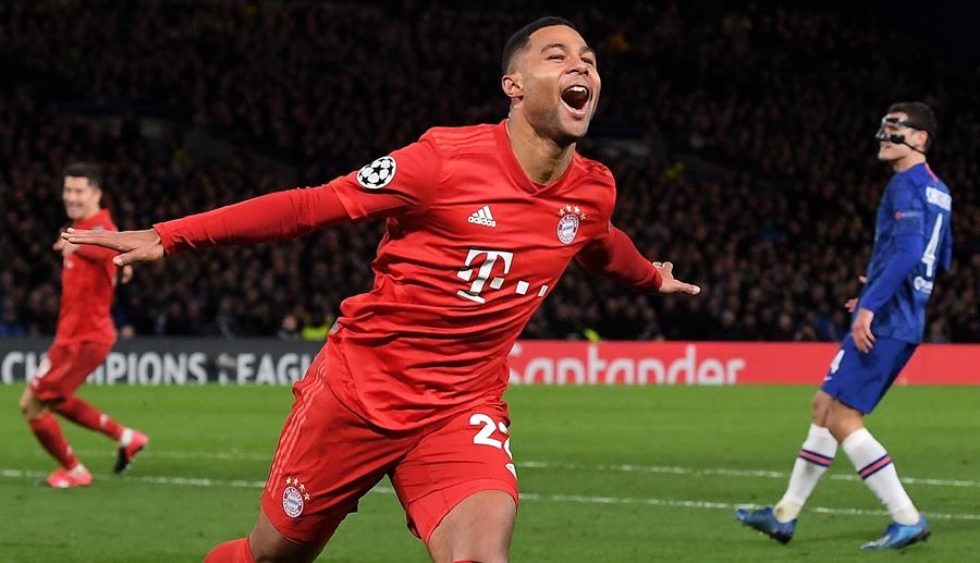 Serge Gnabry celebra un gol contra Chelsea