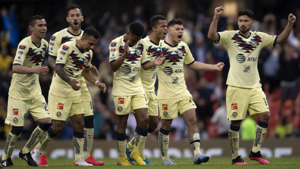 Jugadores de América, en festejo en el Azteca