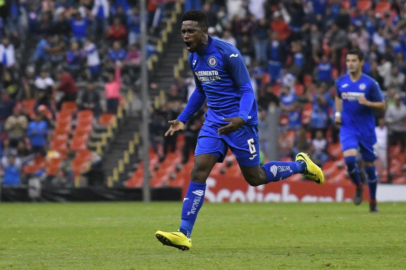 Jonathan Borja en celebración de gol