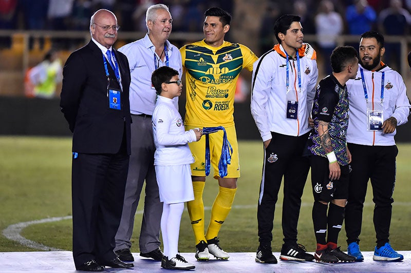 Enrique Bonilla, en la premiación a Alebrijes