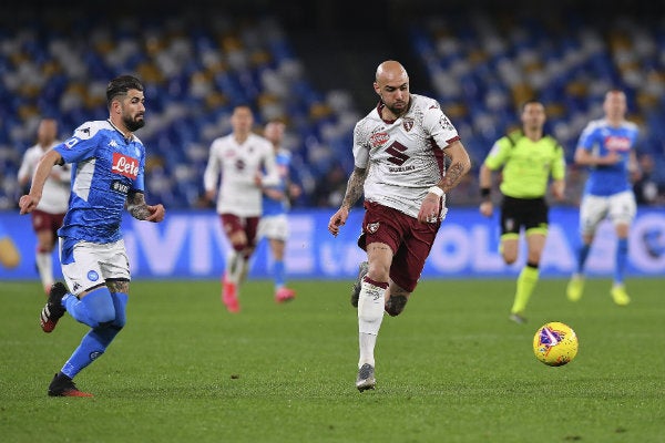 Simone Zaza en acción ante Napoli