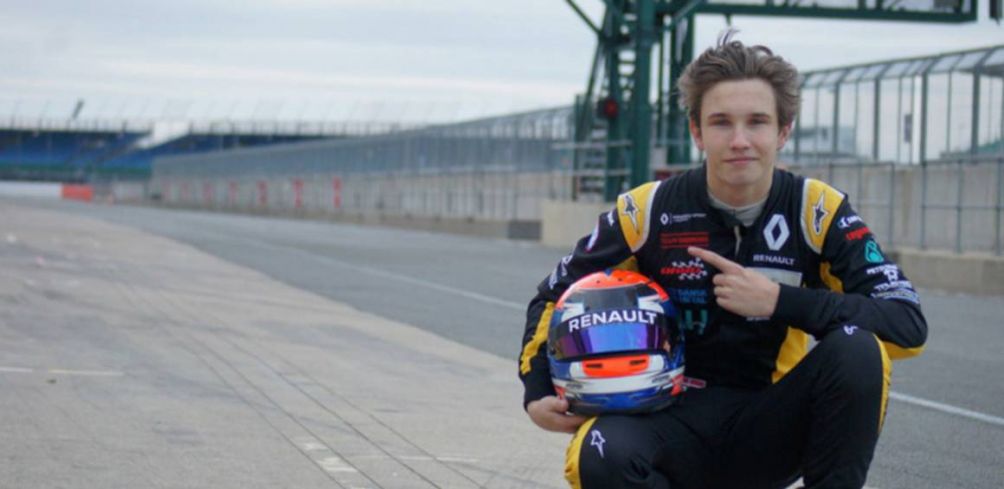 Christian Lundgaard con su equitación de Renault en la pista