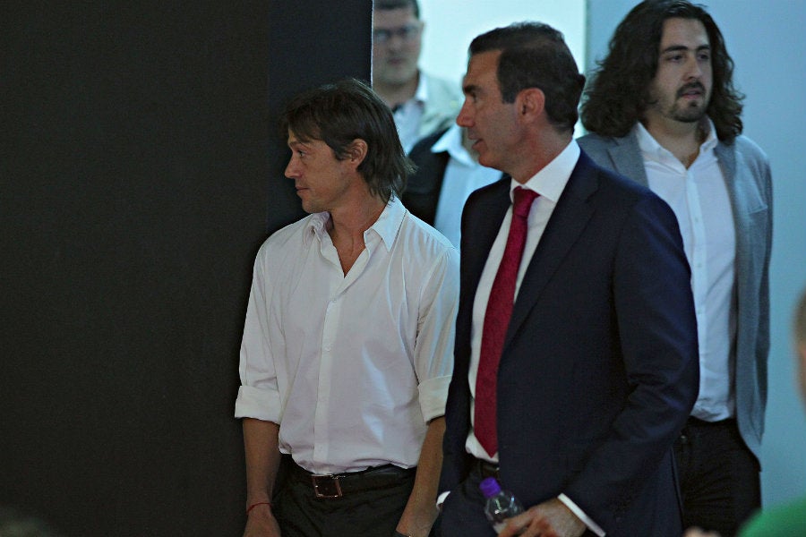 De Anda junto a Matías Almyeda en presentación del expresidente deportivo