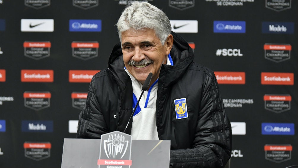 Ricardo Ferretti en conferencia de prensa