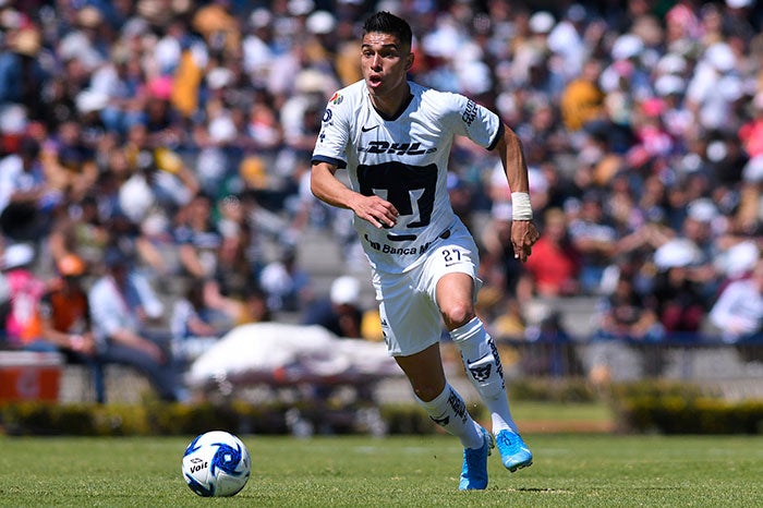 Álvarez, en un partido de Pumas