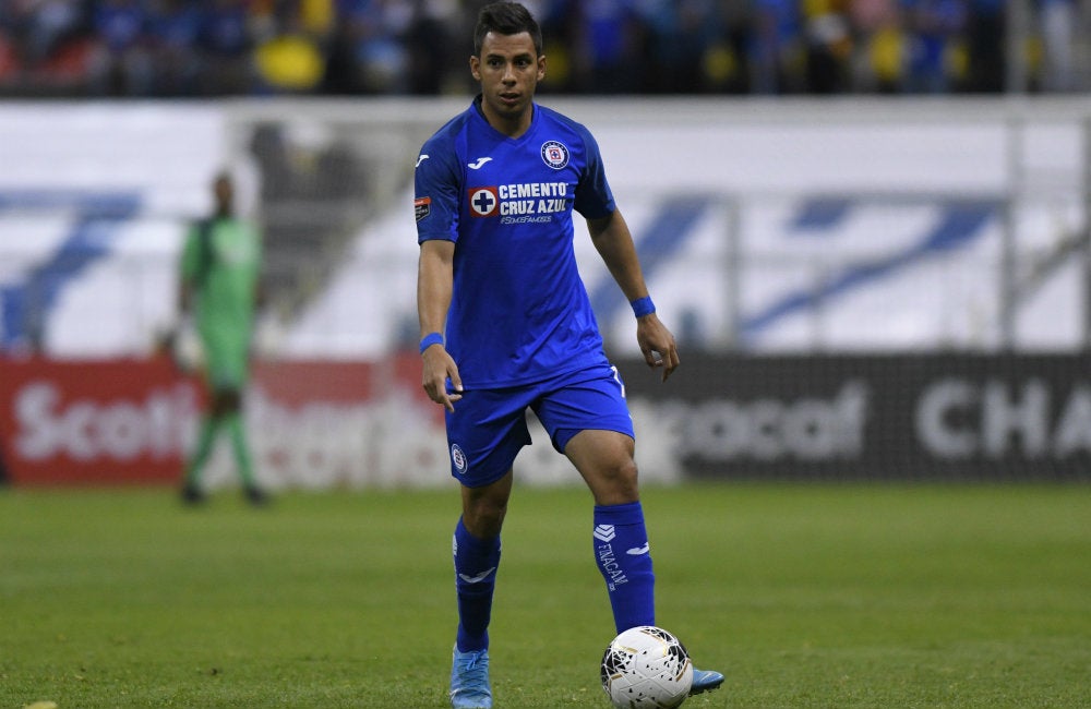 Alex Castro durante un partido con Cruz Azul