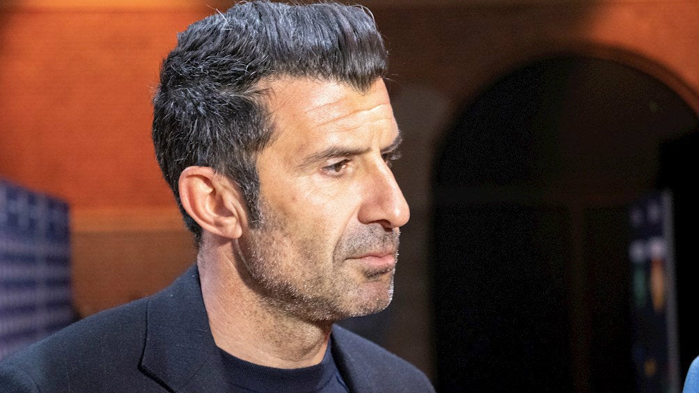 Luis Figo en el 44 Congreso de la UEFA