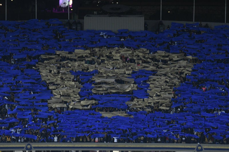 Mosaico de Pumas en Clásico capitalino