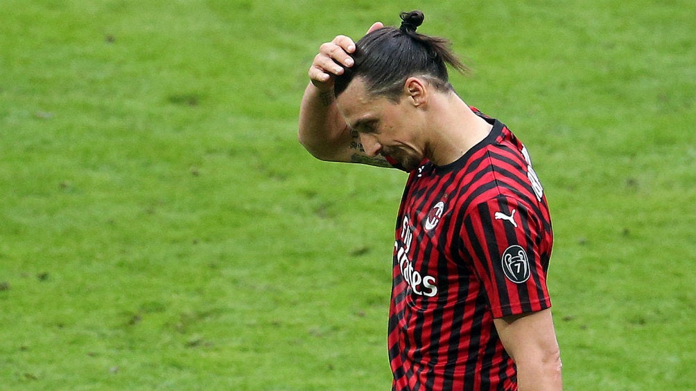 Milan perdió en casa ante Genoa sin público en el estadio