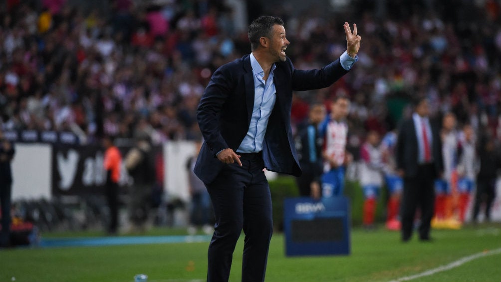 Rafael Puente durante el partido entre Atlas y Chivas