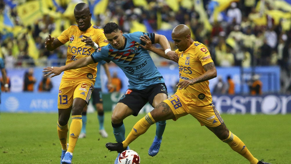 América vs Tigres en partido de la Liga MX