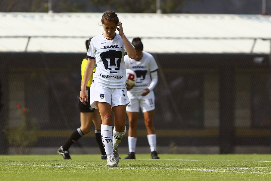 Deneva Cagigas en juego de Pumas Femenil