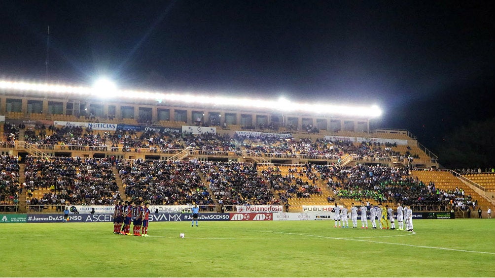 Jugadores del Alebrijes y Atlante no juegan durante el arranque del juego