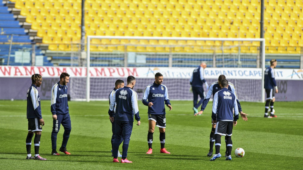 Parma en entrenamiento de la Serie A