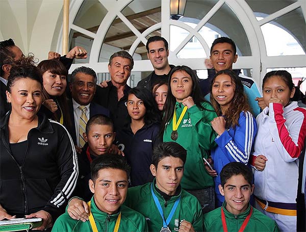 Las promesas del boxeo mexicano junto a Sylvester Stallone