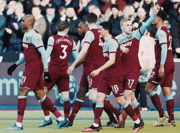 Jugadores del West Ham festejan un gol