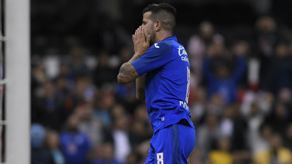 Pablo Ceppelini durante un partido con Cruz Azul