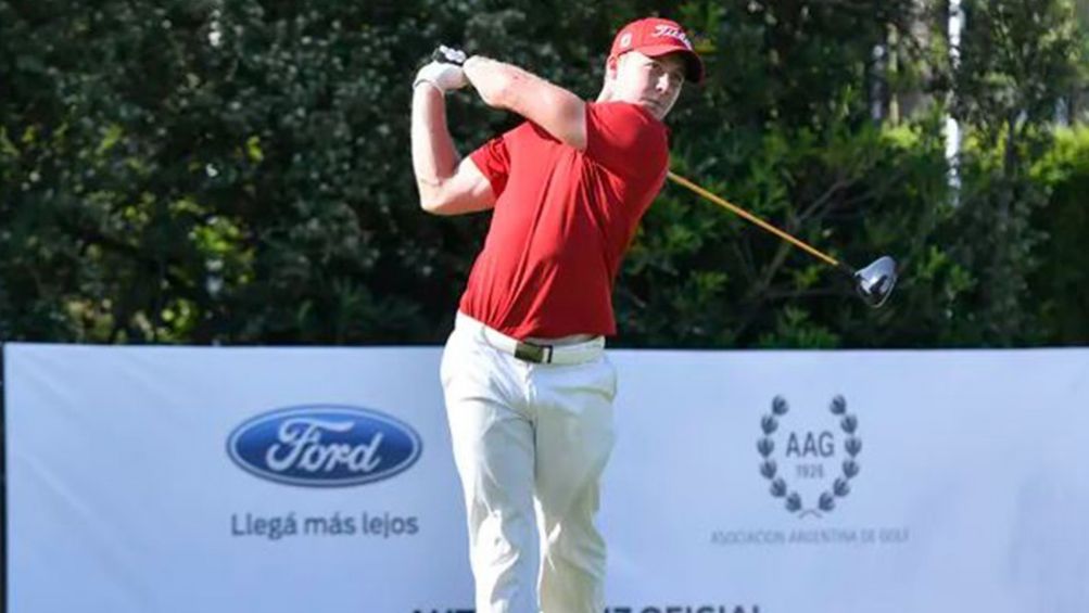 Victor Lange en un torneo de golf