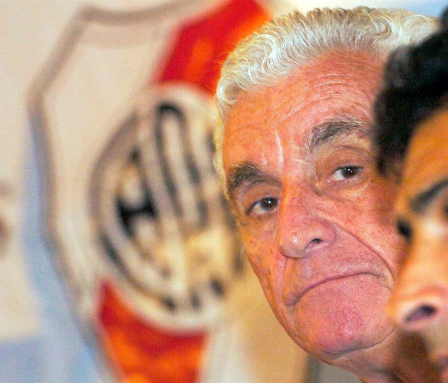 Amadeo Carrizo en un evento de River en 2004